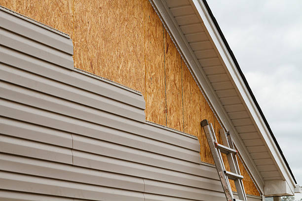 24/7 Emergency Siding Repair experts in Churchville, NY